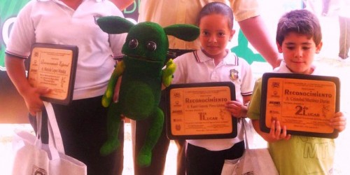 Evento de Reconocimientos Niños ganadores con Chicholito